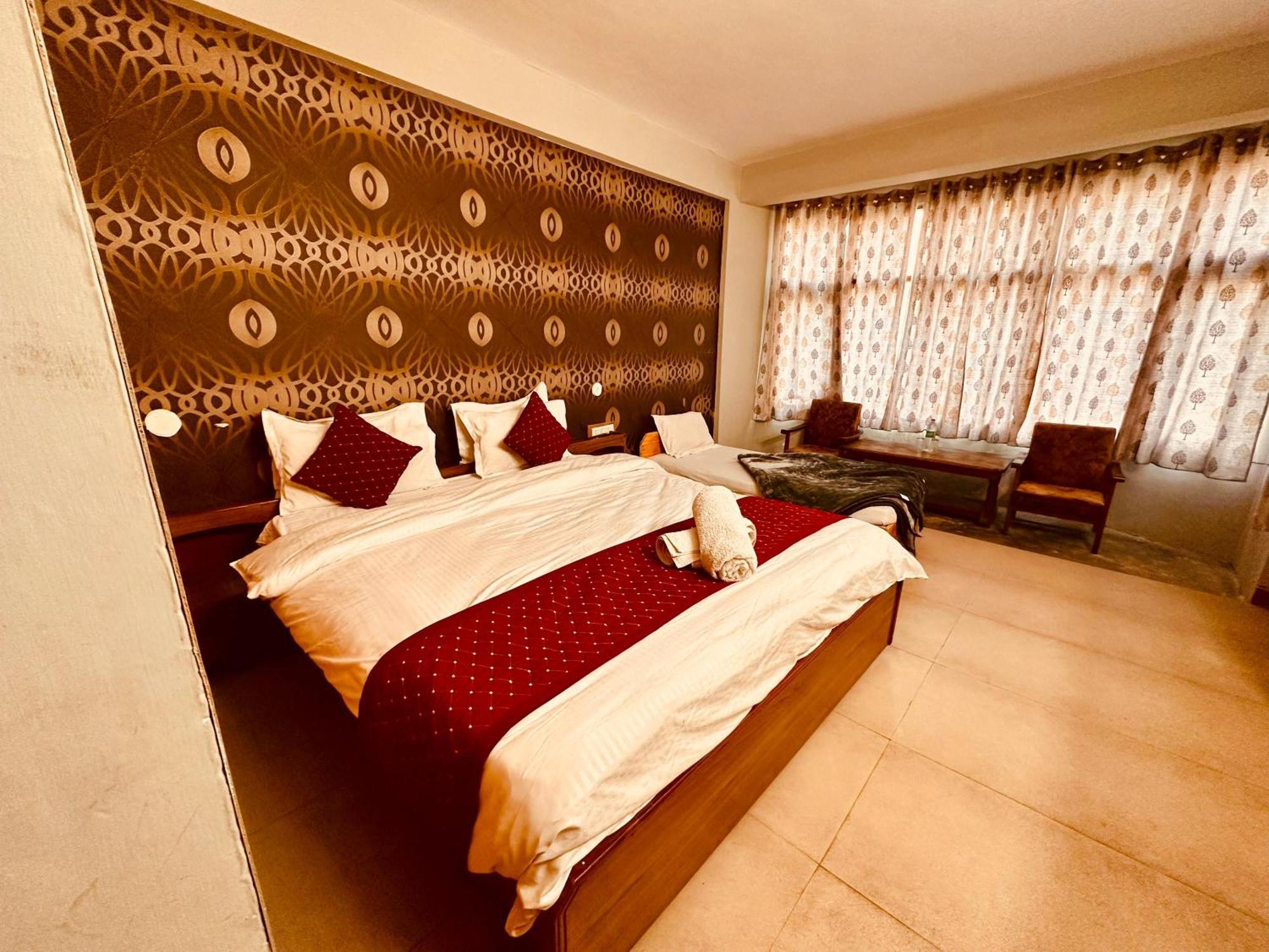 Hotel D Kanchan Manali Экстерьер фото