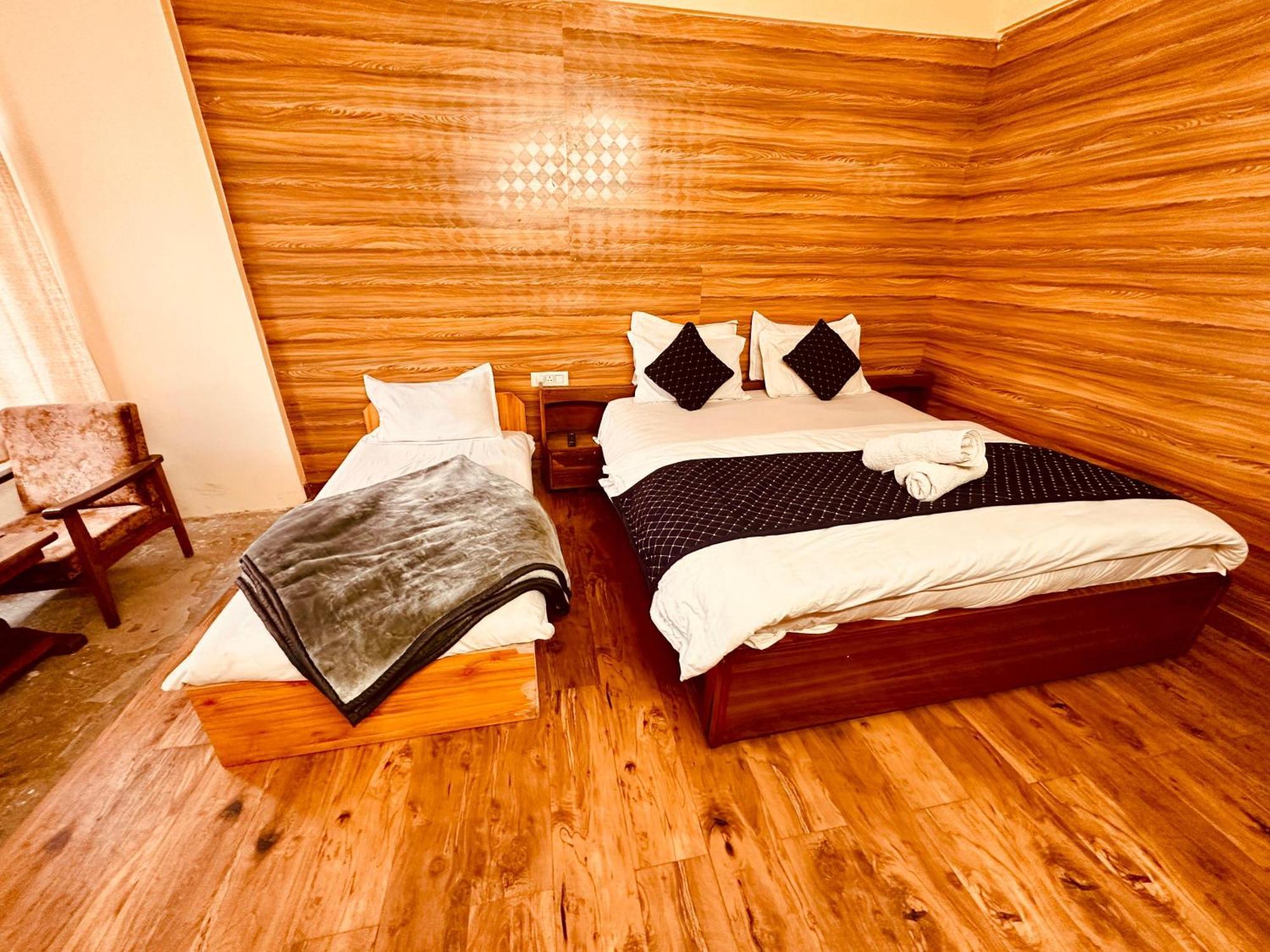 Hotel D Kanchan Manali Экстерьер фото
