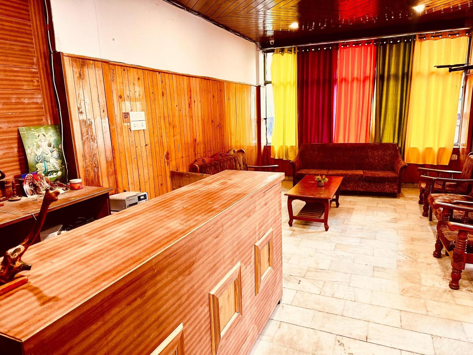 Hotel D Kanchan Manali Экстерьер фото