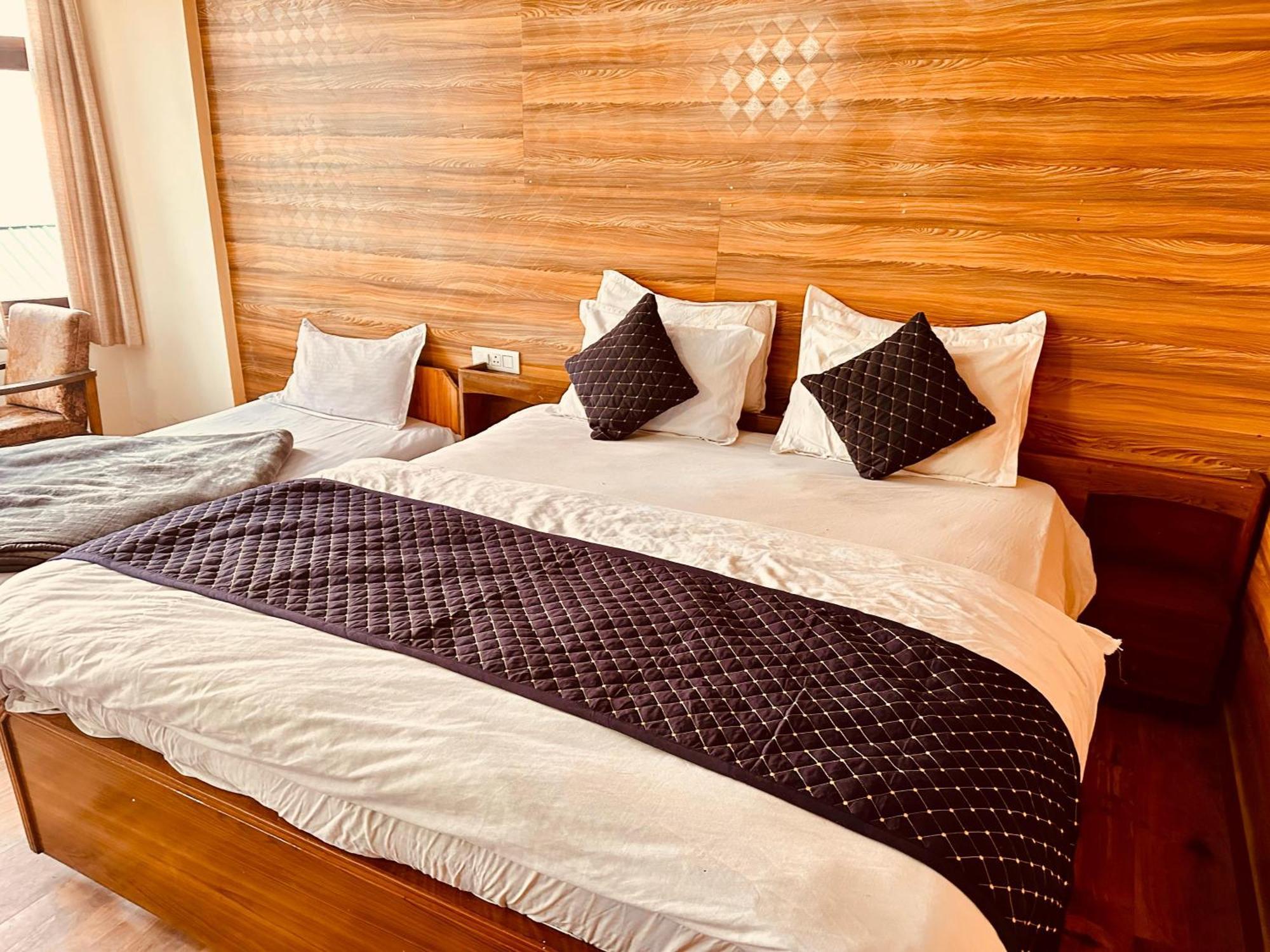 Hotel D Kanchan Manali Экстерьер фото