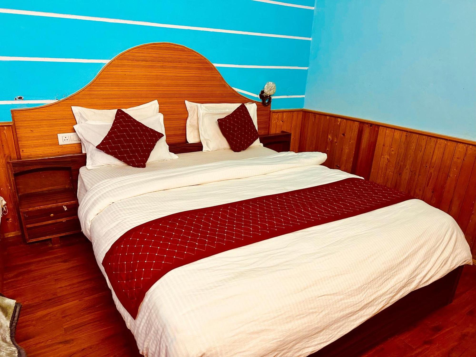 Hotel D Kanchan Manali Экстерьер фото